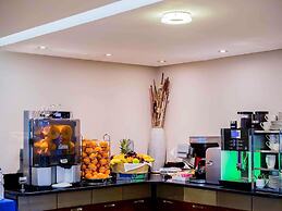 Majlis Grand Mercure Residence Abu Dhabi
