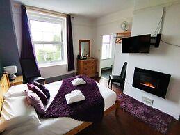Stonehenge Inn