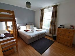 Stonehenge Inn