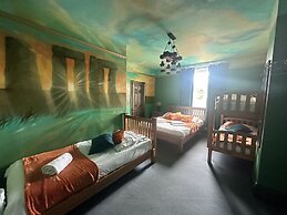Stonehenge Inn