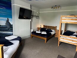 Stonehenge Inn