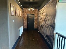 Stonehenge Inn