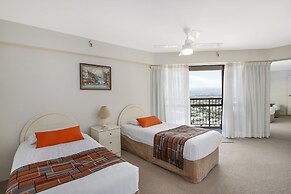 Burleigh Esplanade Apartments