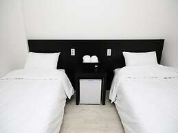 Ekonomy Hotel Gumi