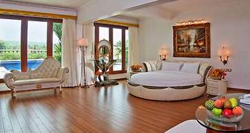 White Pearl Suites