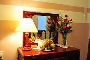 Ruby Hotel