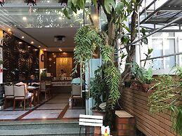 Ruby Hotel