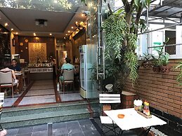 Ruby Hotel