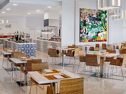 Adagio Premium Dubai Al Barsha
