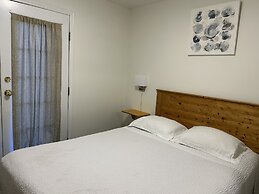 Empire Motel