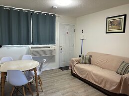 Empire Motel