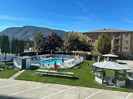 Empire Motel