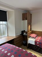 Smiths Hotel