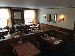 Smiths Hotel