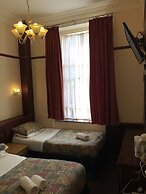 Smiths Hotel