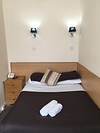 Smiths Hotel