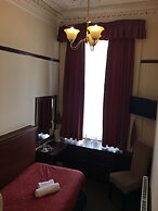 Smiths Hotel
