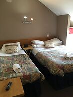 Smiths Hotel