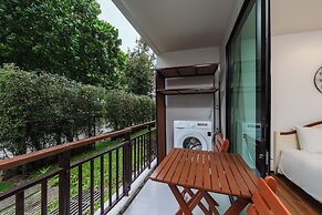 The Title Condo by TropicLook