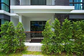 The Title Condo by TropicLook