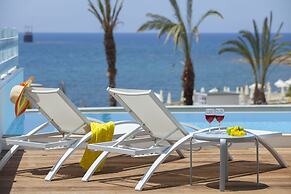 King Evelthon Beach Hotel & Resort