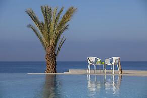 King Evelthon Beach Hotel & Resort