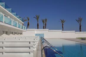 King Evelthon Beach Hotel & Resort