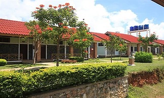 Vansana Plain of Jars Hotel