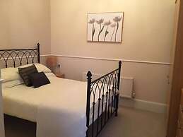 Chaston Manor Hotel
