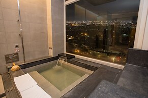 Freshfields Hotel