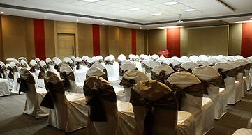 Nidhivan Sarovar Portico Vrindavan