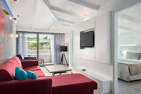 TRYP by Wyndham Corfu Dassia