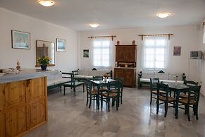 Arkas Inn
