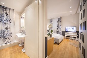 Cinque Luxury Rooms