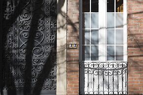El Patio 77
