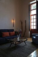El Patio 77