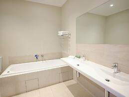 The Marina Hotel - Mindarie