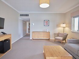The Marina Hotel - Mindarie