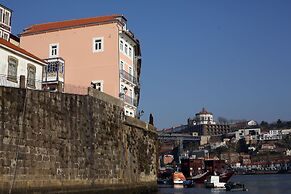 1872 River House by Olivia