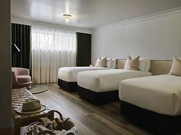 Kyah Hotel