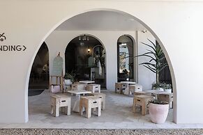 Kyah Hotel