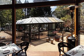 Kyah Hotel