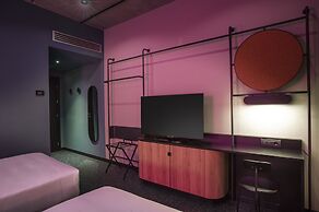 Stay Hotel