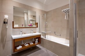 Cornaro Hotel