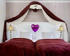 Søstrene Storaas Hotell