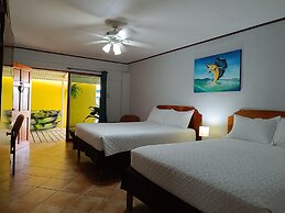 Banana Bay Marina