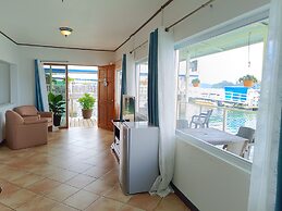 Banana Bay Marina