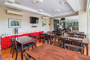 Main Hotel and Suites Cebu