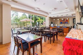 Main Hotel and Suites Cebu