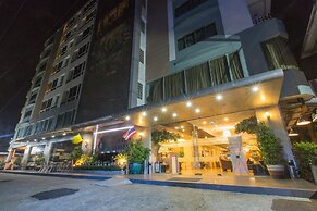 Three Seasons Bangkok